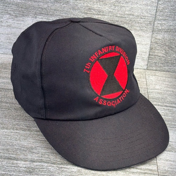 VTG USA Made 7th Infantry Association Snap Back Trucker Hat Cap Black Red Army - Picture 2 of 16